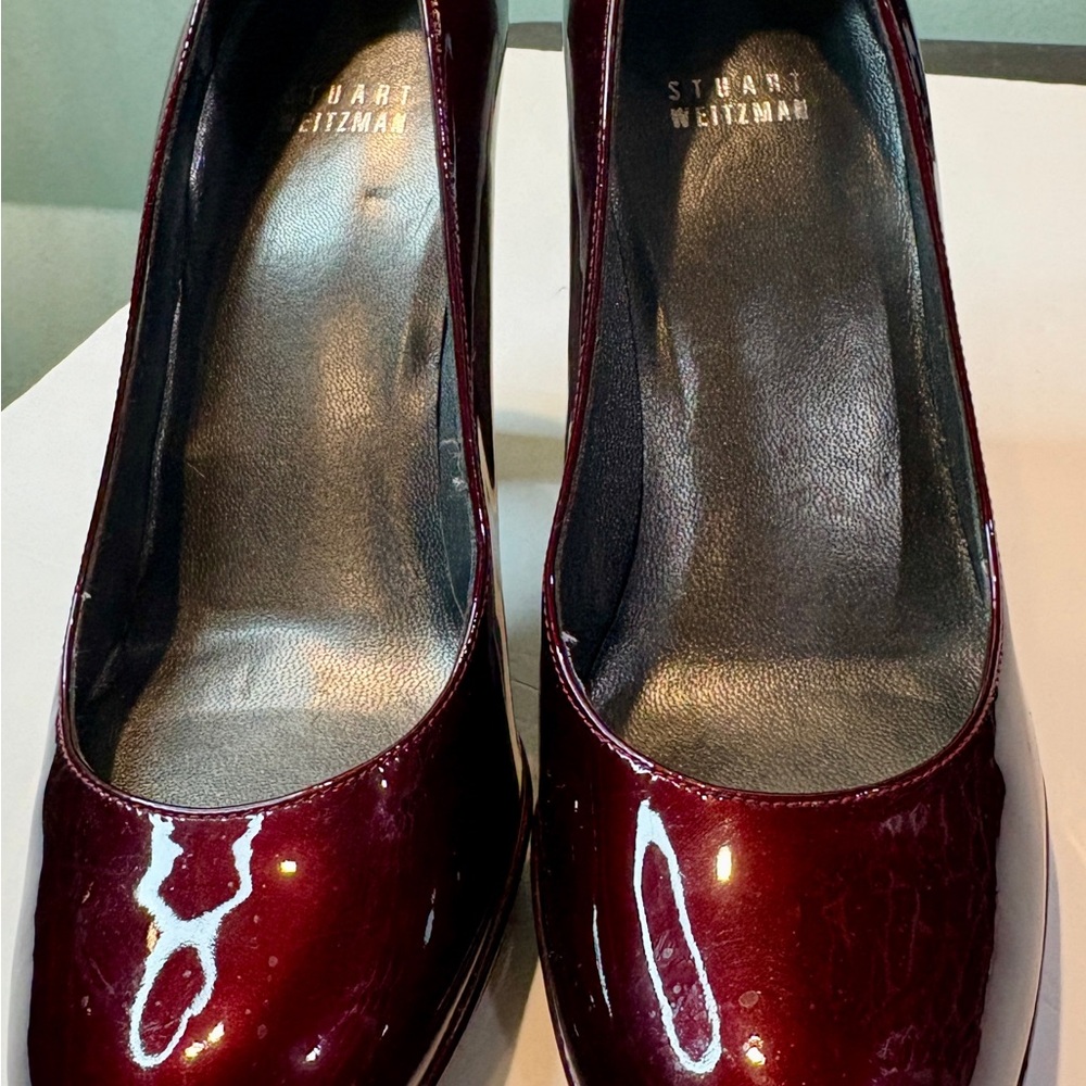 Stuart Weitzman Burgundy Patent Leather Platform Pumps - Picture 2 of 11